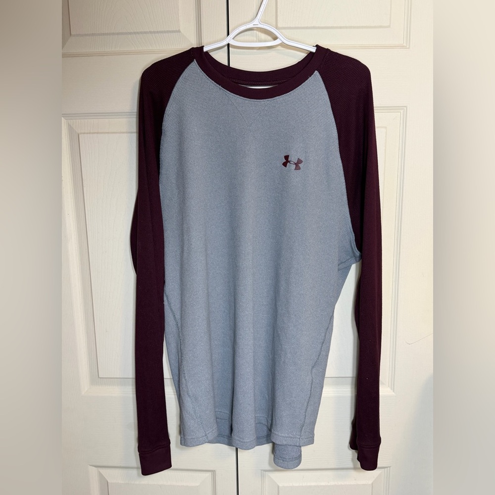 Sold*Under Armour men’s XXL Gray and Maroon Waffle Knit long sleeve Shirt